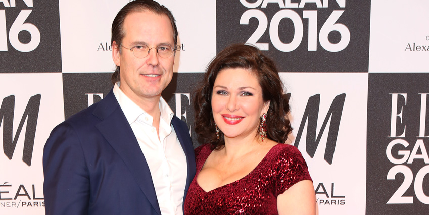 Nu visar sig Anders och Dominika ute bland folk igen. Som här på Elle-galan.