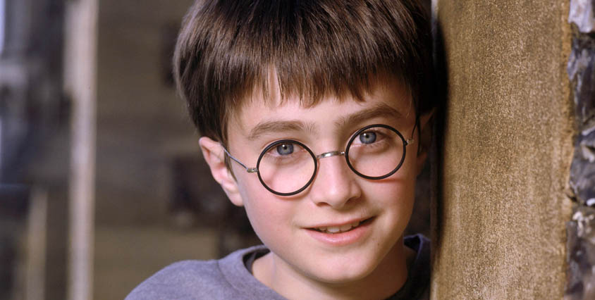 Daniel Radcliffe slog tog v&auml;rlden med storm n&auml;r han som tio&aring;ring viftade med trollsp&ouml;t i 