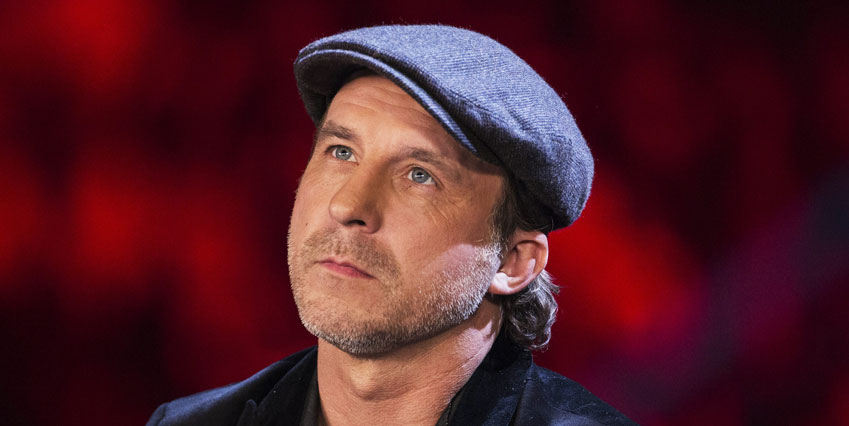 Artisten Patrik Isaksson går igenom en separation.