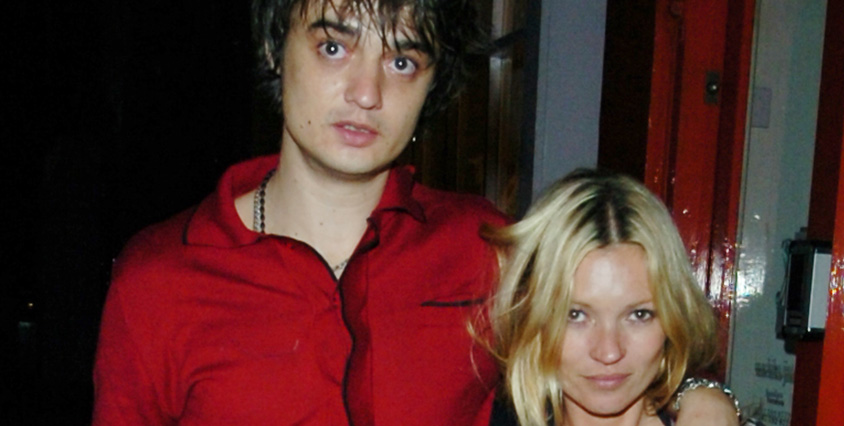 Stj&auml;rnan lyckades trots sina missbruk forts&auml;tta briljera inom modev&auml;rlden. Hon blev frontfigur f&ouml;r b&aring;de Chanel och Dior. Men n&auml;r hon p&aring; senare dagar tr&auml;ffade Pete Doherty hamnade hon i nytt bl&aring;sv&auml;der.