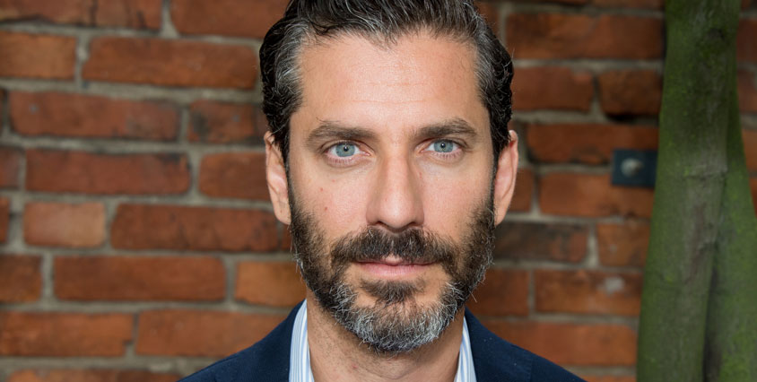Innan Jens Lapidus, 40, varvade romanskrivande med advokatyrket brukade han vikariera p&aring; en f&ouml;rskola, skriver Expressen. 