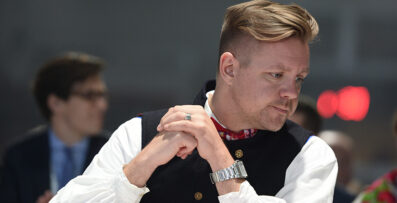 Fredrick Federley flyr fr&aring;n hemmet i Bj&ouml;rbo