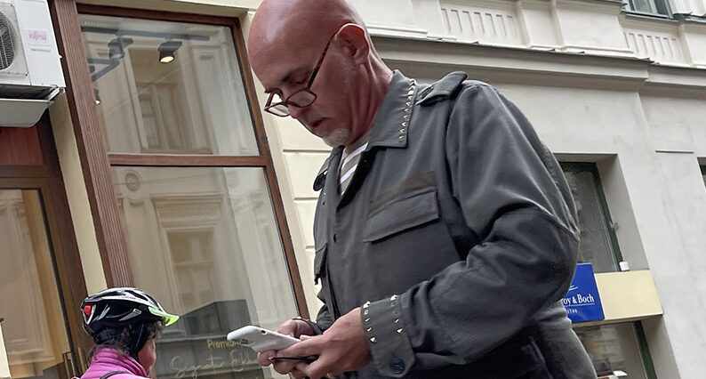 Micael Bindefeld i chock efter bakslaget