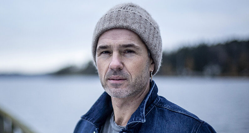 Peter J&ouml;backs stora sorg &ndash; l&auml;mnad av &auml;ldre man