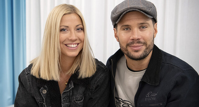 Sigrid Bernson &aring;terf&ouml;renad med Robin Bengtsson efter krisen