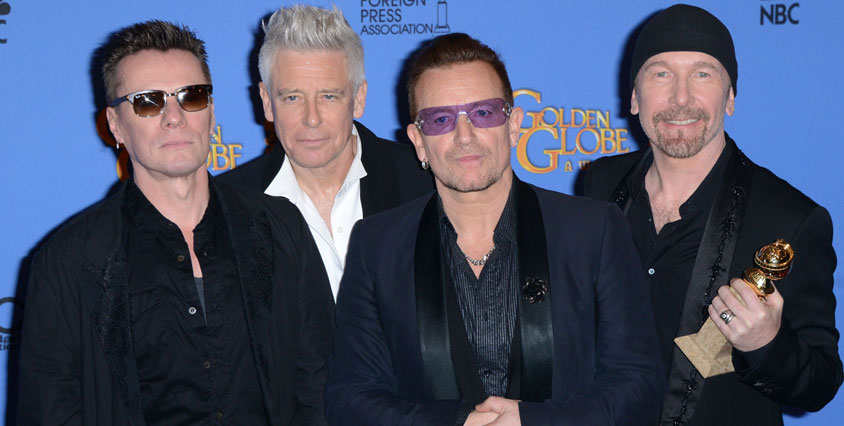 Bono är sångare i U2.
