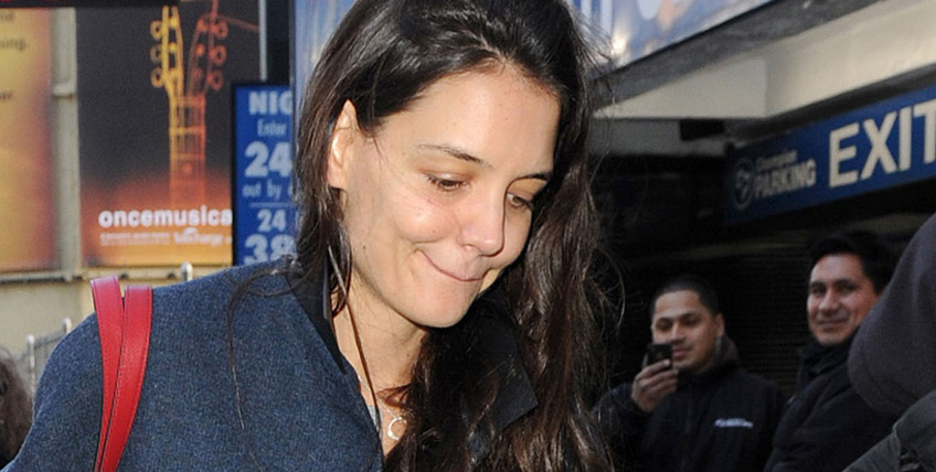 Katie Holmes lider av svår munherpes.