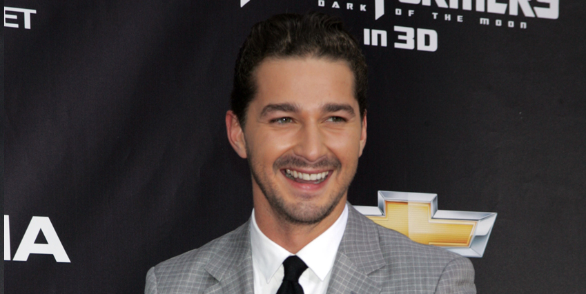 En glad Shia LaBeouf.