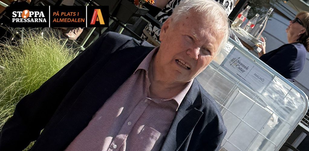 Bert Karlsson tvingas vila. Skivbolagsdirektören kan inte gå.