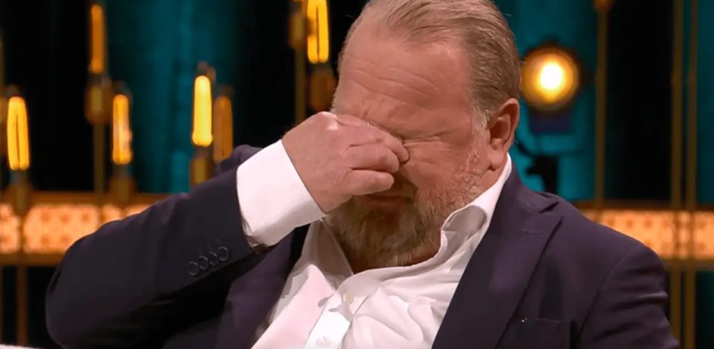 Här brister det för Claes Malmberg vars tillvaro har vänts upp och ned efter sjukdomsbeskedet.