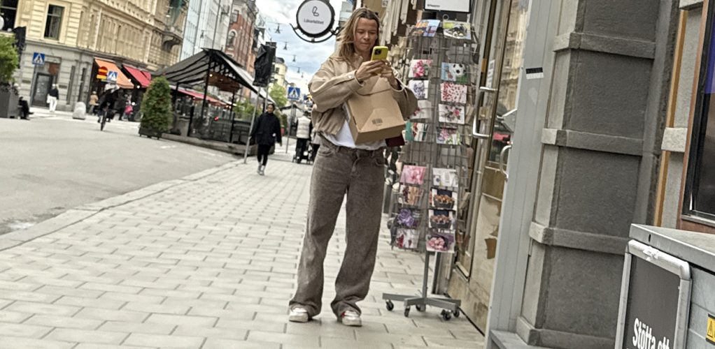 Margaux Dietz står ensam.