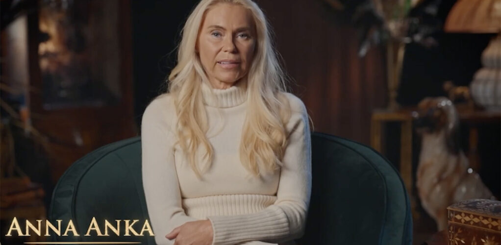Anna Anka blev extra irriterad över att Mona Sahlin sagt att Hollywoodfrun kan manipulera sin omgivning.