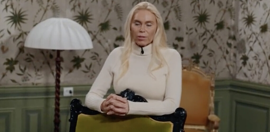 Anna Anka skrek åt Mona Sahlin så att kristallkronorna började gunga på slottet.