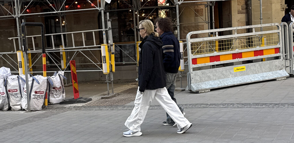 Magnus Uggla &auml;r en privat till sin karakt&auml;r, han vill inte h&auml;nga ut Lollo.