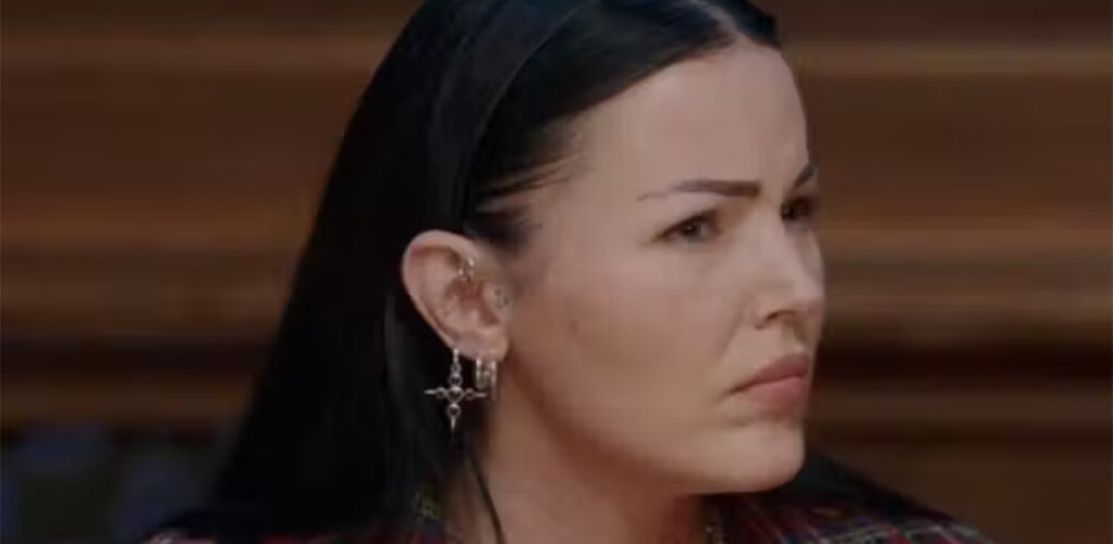 Miriam Bryant beh&ouml;ll sitt lugn ut&aring;t in i det sista, men inombords kokade hon av ilska.