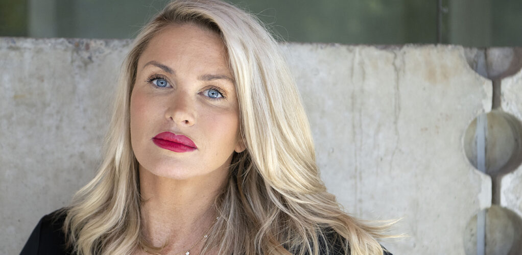 Nu berättar Carolina Gynning om sina problem med Kronofogden.