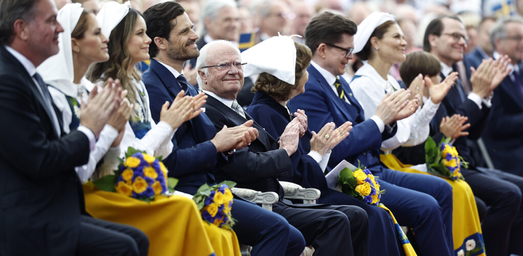 Det &auml;r br&aring;da dagar f&ouml;r kungafamiljen. Ig&aring;r firade man nationaldagen och till helgen &auml;r det guldbr&ouml;llopsjubileum.