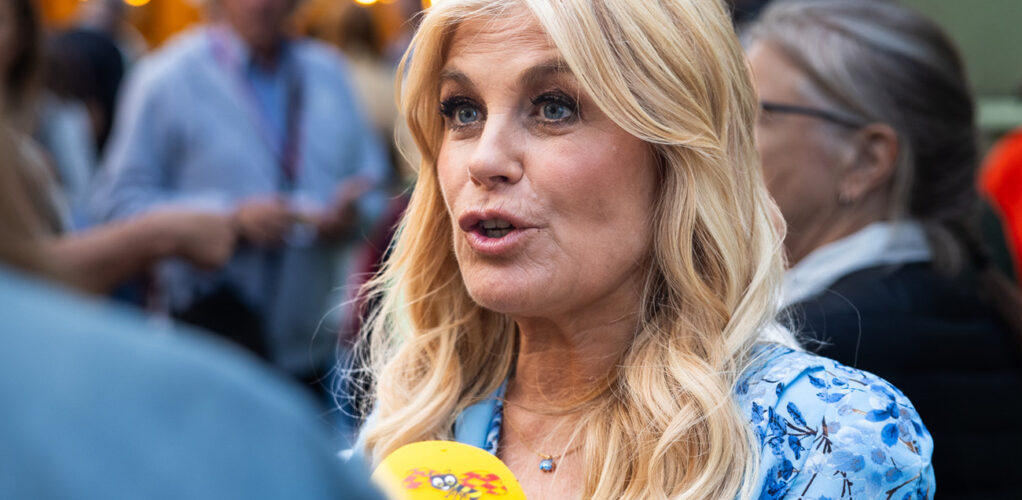 Pernilla Wahlgren &auml;r i bl&aring;sv&auml;der efter den massiva kritiken. 