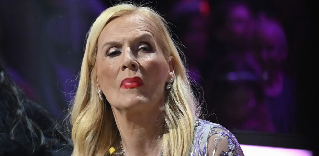 Redan nu pratar Gunilla Persson i media om dottern Erikas arv efter sin far.