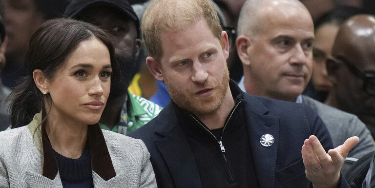 Meghan och Harry flyr USA &ndash; grannarna jublar: &rdquo;Vi &auml;r tr&ouml;tta p&aring; dem&rdquo;