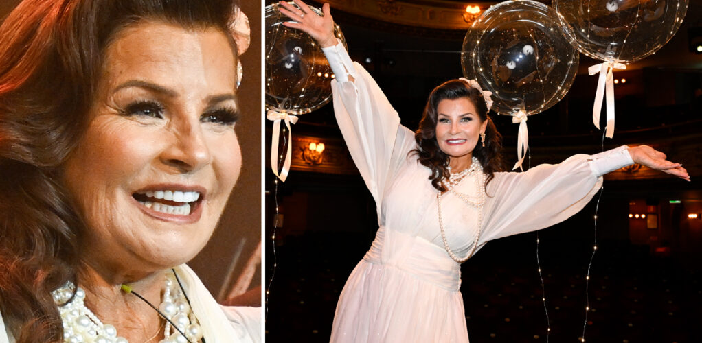 Carola str&aring;lade i vitt n&auml;r hon v&auml;lkomnade g&auml;sterna till sitt stora firande.