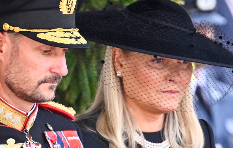 Haakon och Mette-Marits nya mardr&ouml;m &ndash; efter alla tragedier i familjen