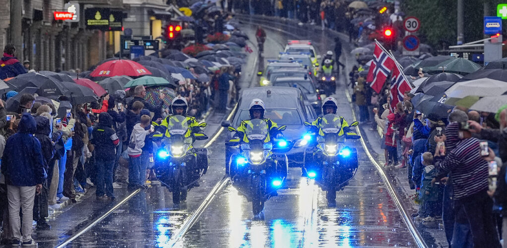 Polisen väntas bevaka både kortegevägen och platserna där de internationella gästerna bor.