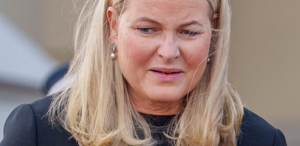 Mette-Marits hälsa har länge väckt oro. Efter lungtransplantationen har hon drabbats av nya komplikationer.