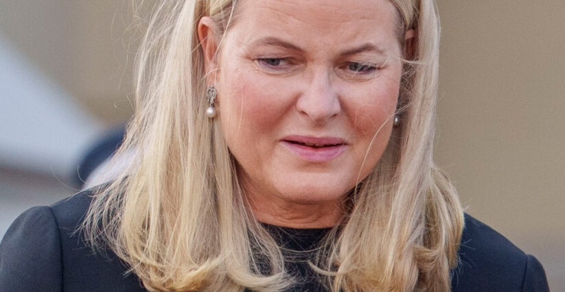 Mette-Marit allvarligt sjuk &ndash; missade kung Haakons st&ouml;rsta stund