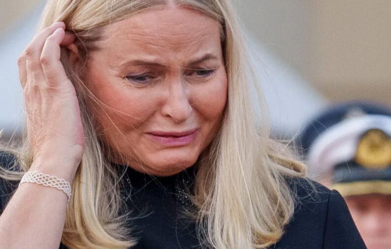 Mette-Marits chockbesked &ndash; Haakon l&auml;mnas utan drottningen
