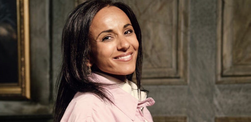 Redo f&ouml;r fulspel. Bathina Philipsson kliver in i det psykologiska maktspelet d&auml;r ett enda misstag kan bli &ouml;desdigert.