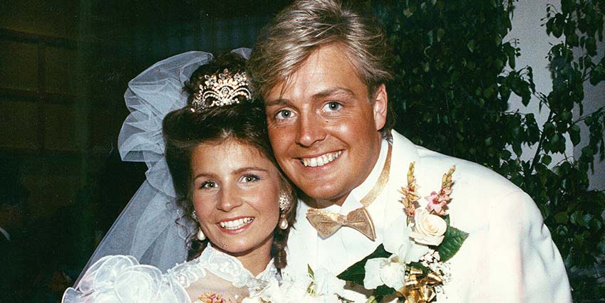 Runar blev en av våra största kändisar då han 1990 gifte sig med Carola. Tio år senare gick paret skilda vägar men Runars stjärnstatus har bestått.
